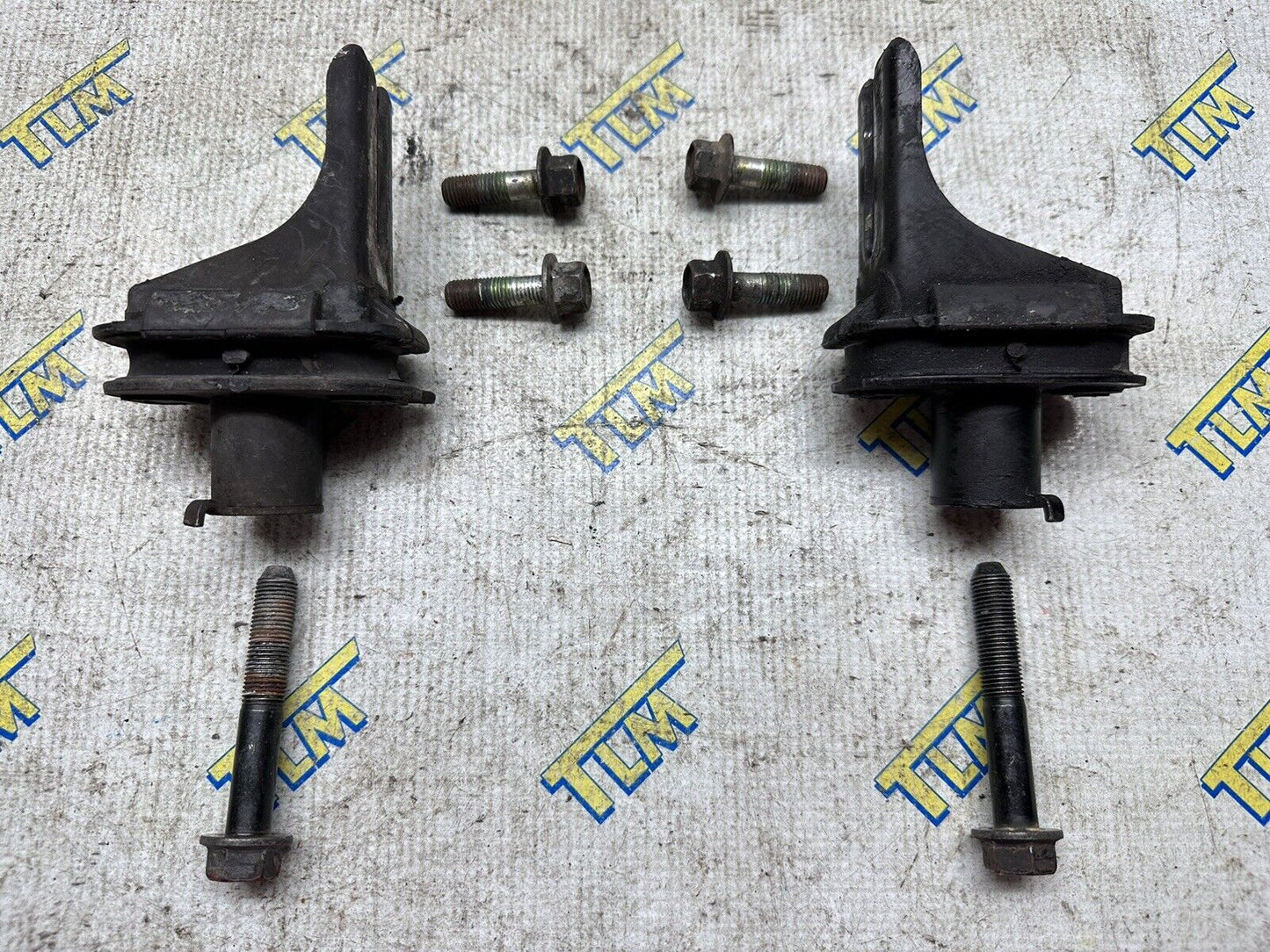 09-14 Acura TL FRONT Subframe Motor Mounts Middle w bolts 09 10 11 12 13 14 OEM