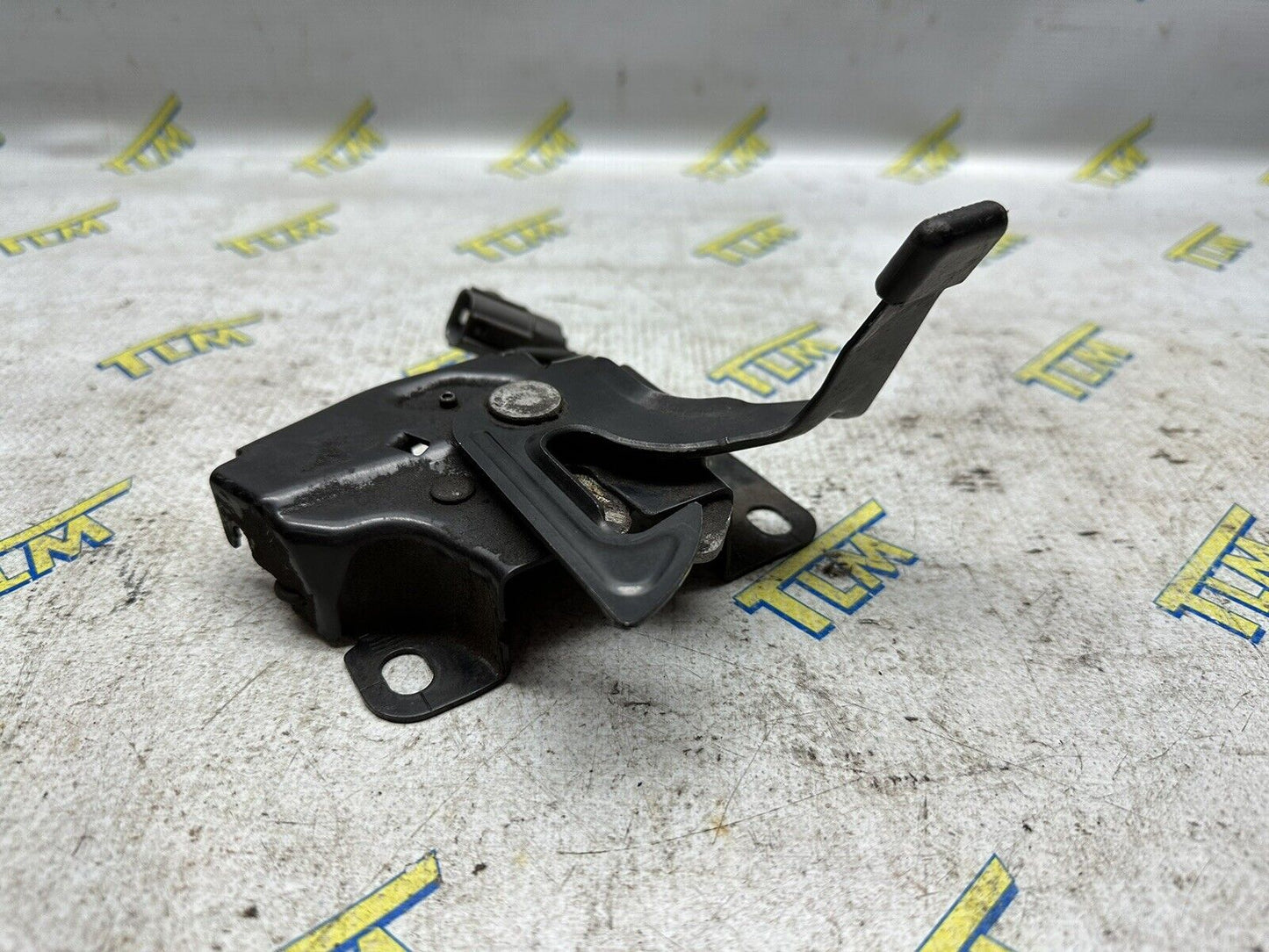 04-05 Acura TSX Hood Latch Lock Actuator 2004 2005 04 05 OEM