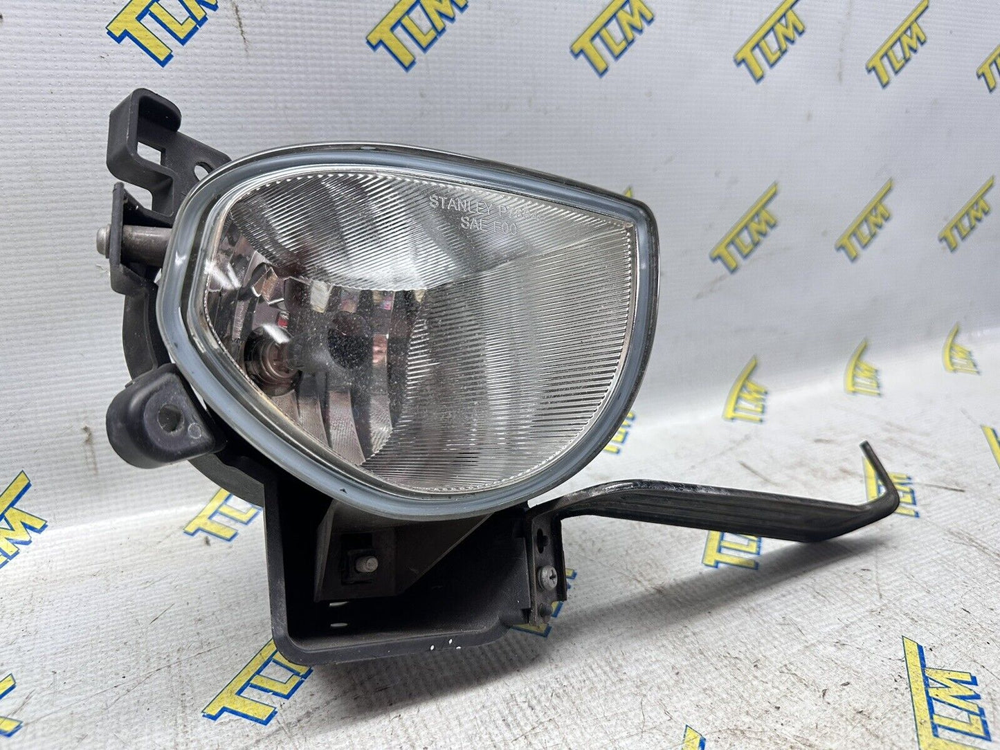 09-11 Acura TL Fog Light w Metal Bracket PASSENGER RIGHT 2009 2010 2011 10 OEM